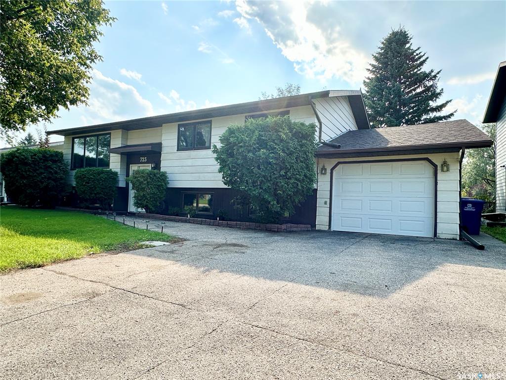 Second View of 723 Washington Drive, Weyburn, Saskatchewan, S4H 3C7
