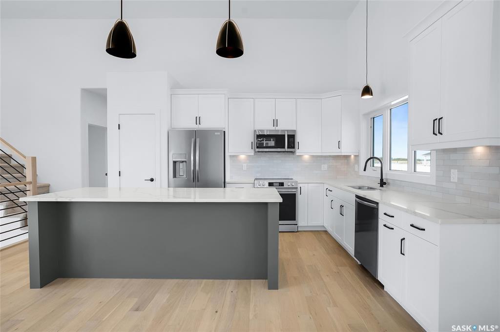 Fifth View of 842 Ballesteros Crescent, Warman, Saskatchewan, S0K 4S4