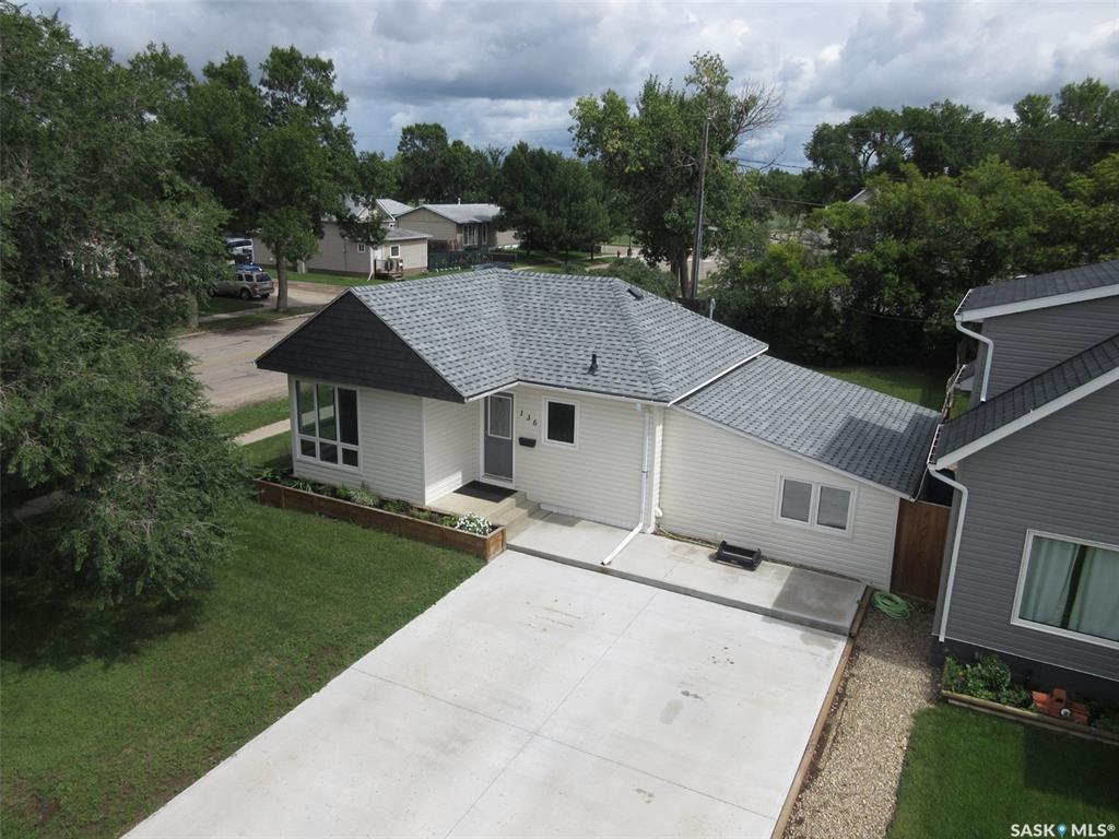 Third View of 136 10th Street, Weyburn, Saskatchewan, S4H 1G9