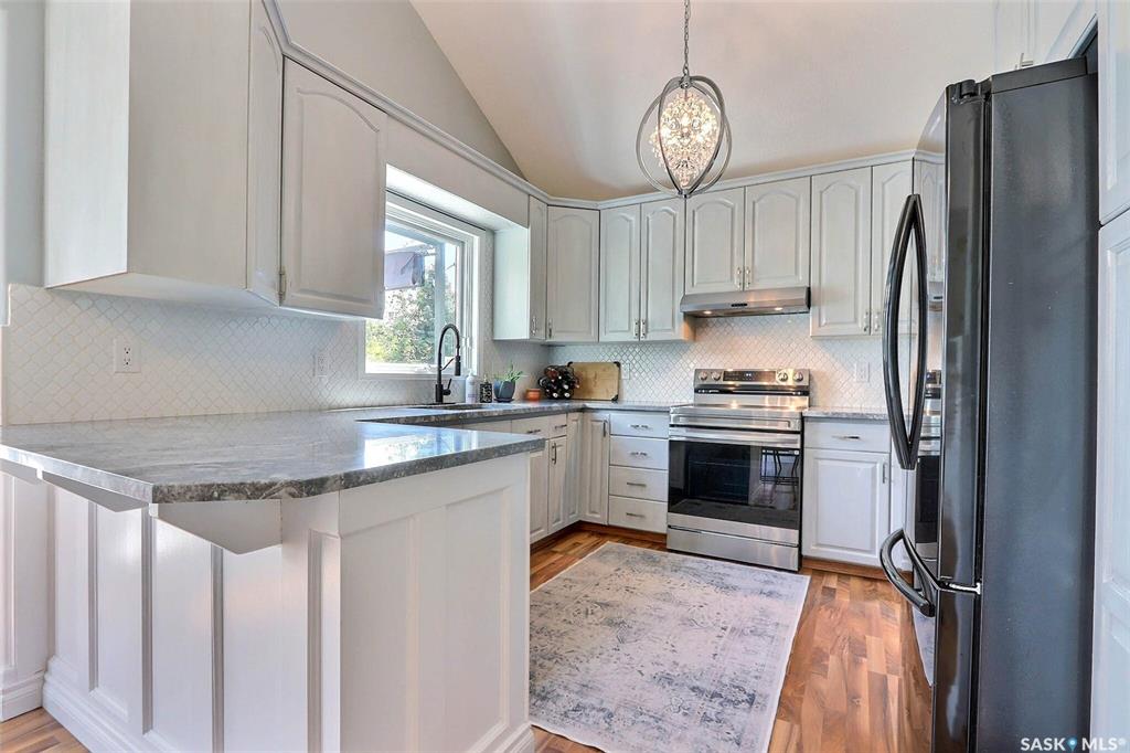 Fifth View of 441 Mahon Drive, South Hill, Prince Albert, Saskatchewan, S6V 7Z8