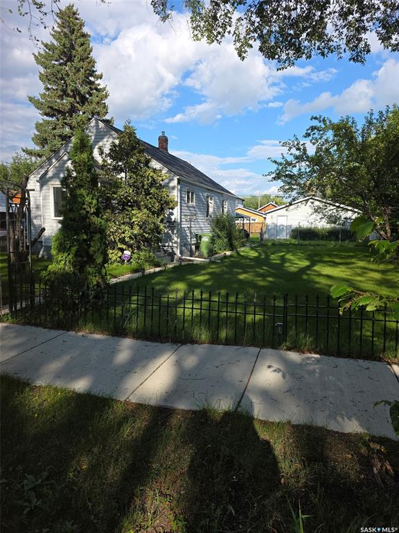 Third View of 736 I Avenue S, King George, Saskatoon, Saskatchewan, S7M 1Y9
