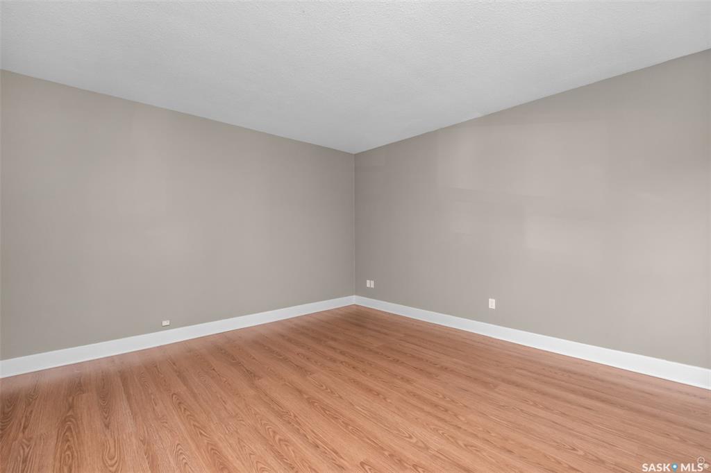 Third View of 607 20th Street W, West Hill PA, Prince Albert, Saskatchewan, S6V 4H4
