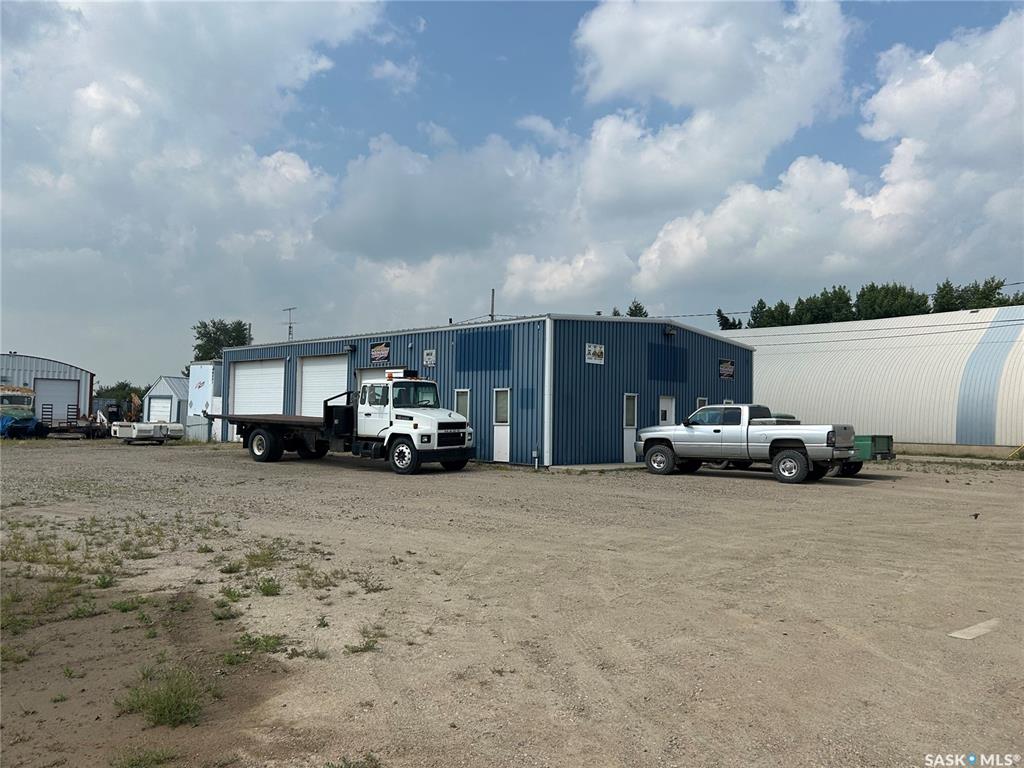 MLS® listing #SK015387 for sale located at 100 Railway Avenue