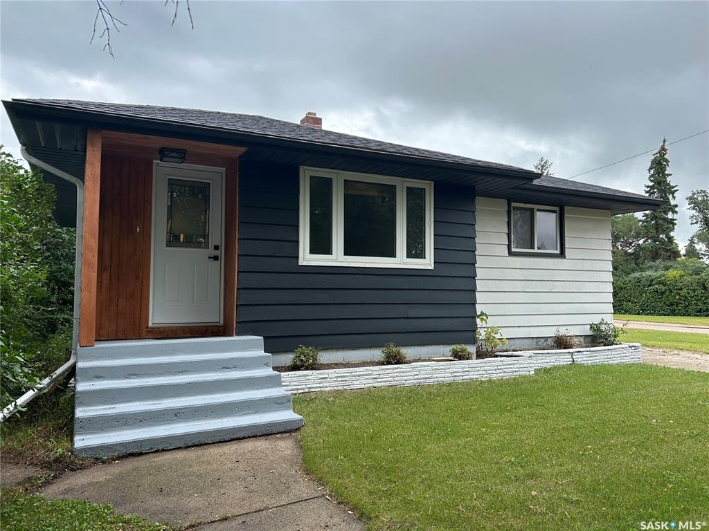 301 3rd Avenue W, SK015421, Saskatchewan,