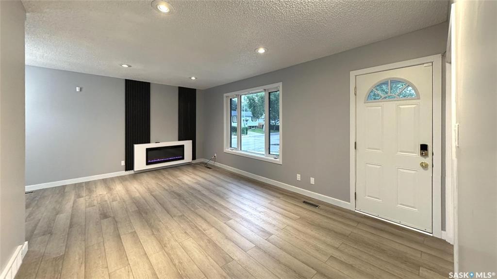 Fourth View of 201 Haviland Crescent, Pacific Heights, Saskatoon, Saskatchewan, S7L 5B1