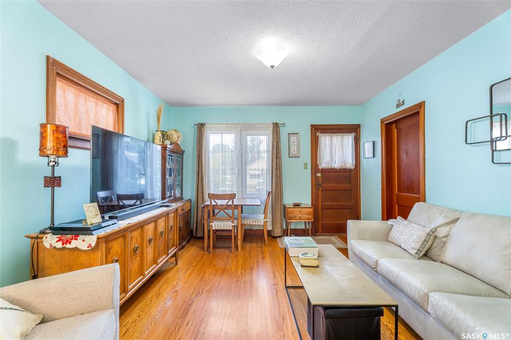 Second View of 331 11 Th Street E, Midtown, Prince Albert, Saskatchewan, S6V 1A6
