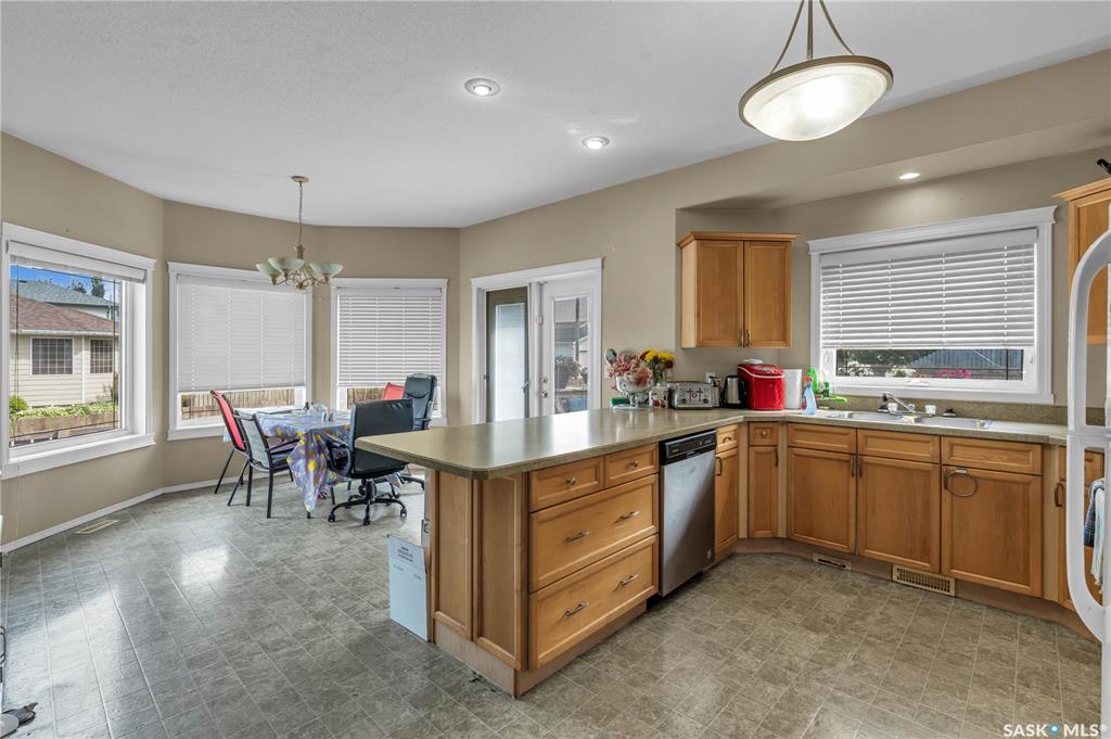 Fifth View of 319 3rd Avenue N, Martensville, Saskatchewan, S0K 0A2