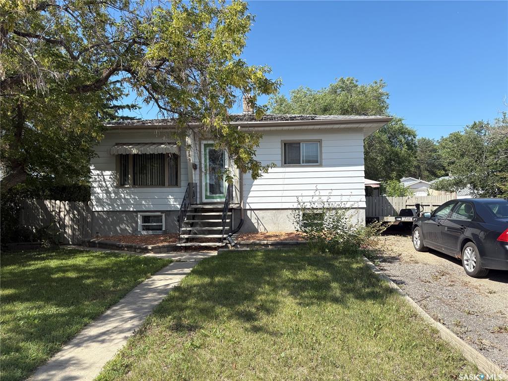 MLS® listing #SK015531 for sale located at 360 Angus Street