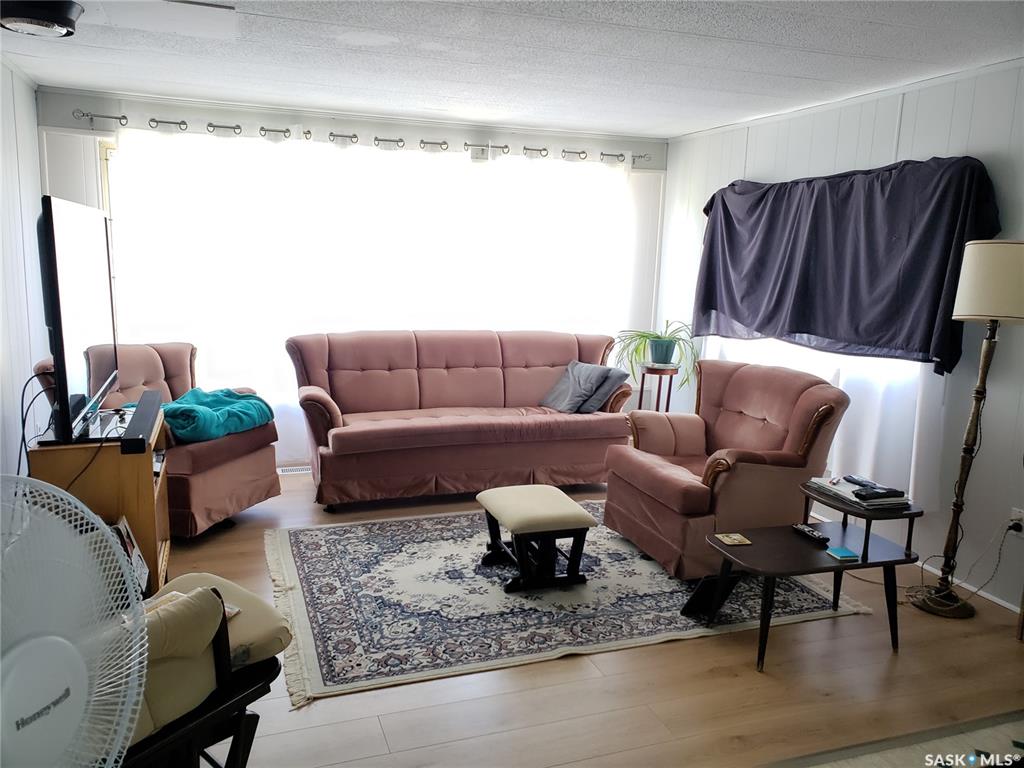 Fourth View of 341 30th Street W, Battleford, Saskatchewan, S0M 0E0