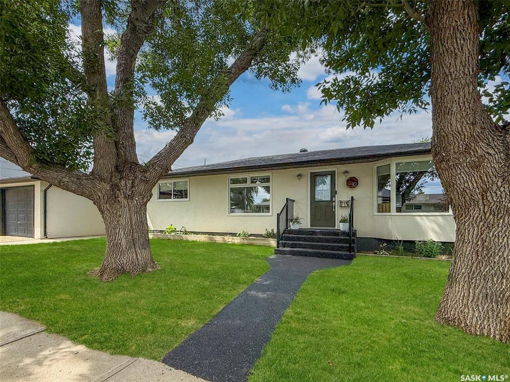 10 Allen Drive, SK015553, Saskatchewan,