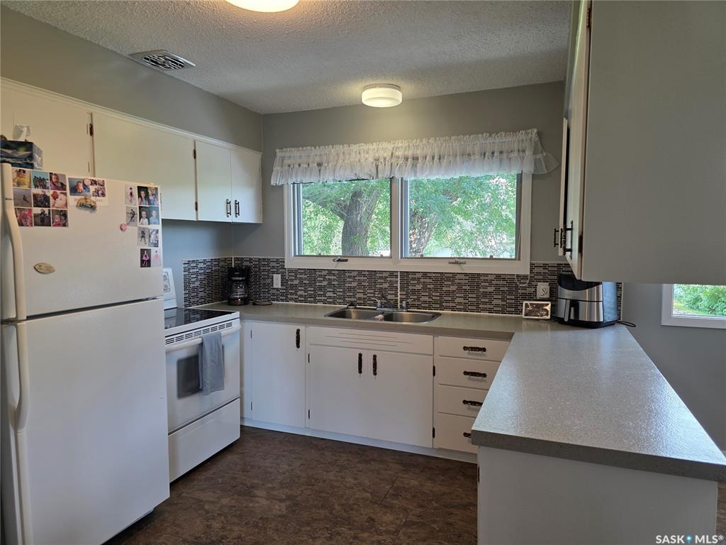 Fifth View of 172 Wallace Street, Mankota, Saskatchewan, S0H 2W0
