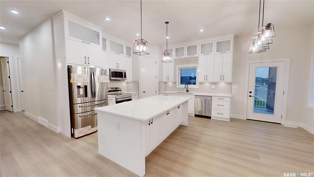 Fifth View of 810 Ballesteros Crescent, Warman, Saskatchewan, S0K 4S4