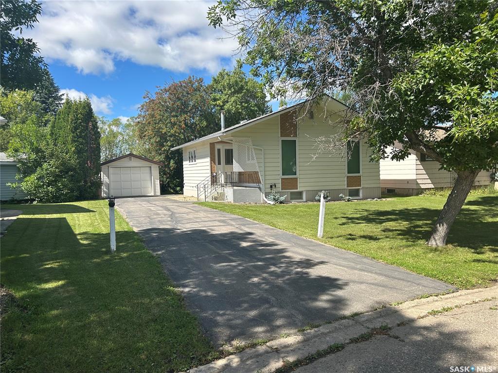 Second View of 1991 Newmarket Drive, Tisdale, Saskatchewan, S0E 1T0