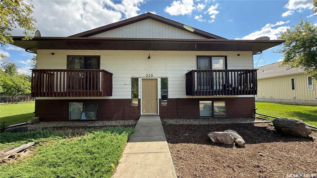 320 1st Street E ##1-4, SK015785, Saskatchewan,