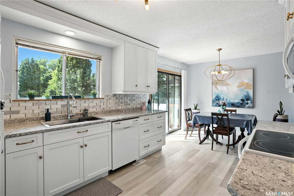 Fifth View of 243 25th Street W, West Hill PA, Prince Albert, Saskatchewan, S6V 4P4