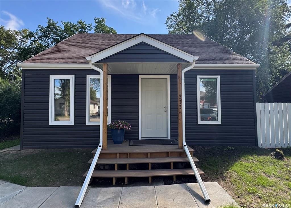 1222 106th Street, SK015995, Saskatchewan,