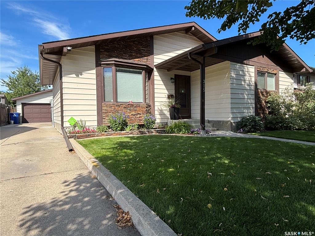 315 Ball Crescent, SK016093, Saskatchewan,