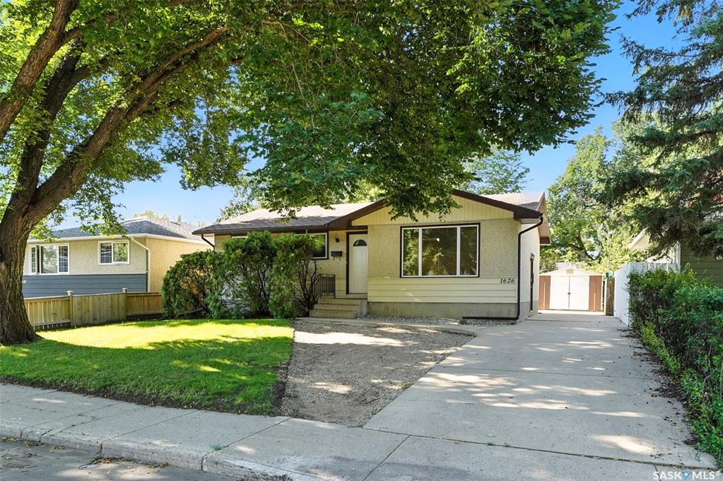 Second View of 1626 Early Drive, Brevoort Park, Saskatoon, Saskatchewan, S7H 3K3