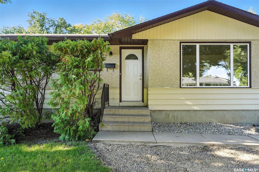 Third View of 1626 Early Drive, Brevoort Park, Saskatoon, Saskatchewan, S7H 3K3