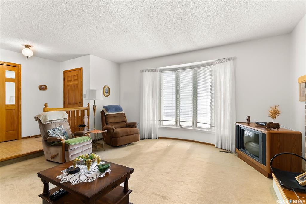 Fifth View of 2102 Hanover Crescent E, University Park, Regina, Saskatchewan, S4V 0Z6