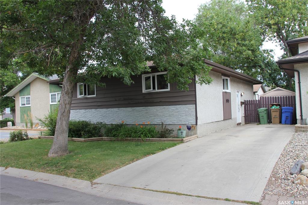 915 Rowell Crescent N, SK016164, Saskatchewan,