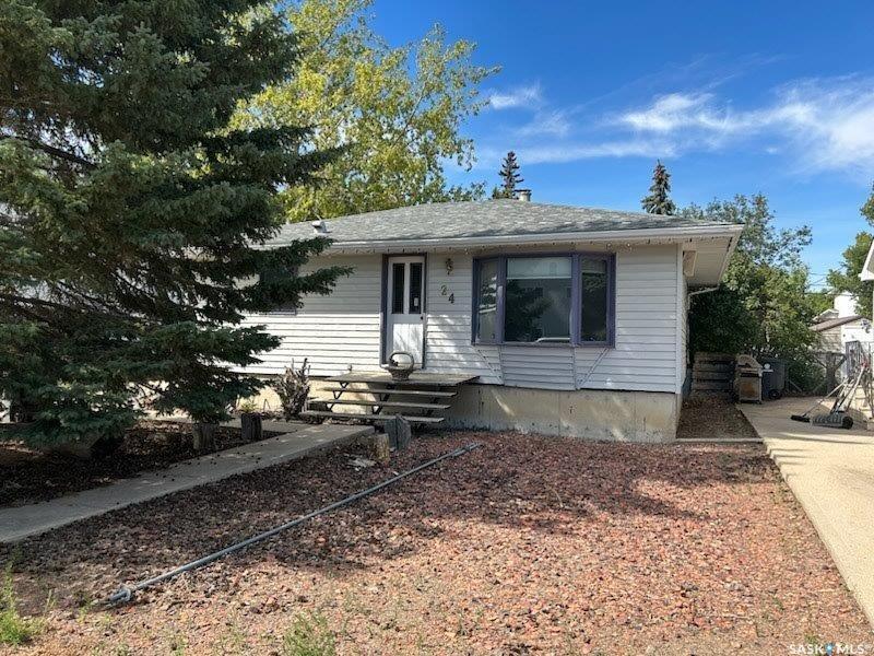 24 6th Street Crescent W, SK016196, Saskatchewan,