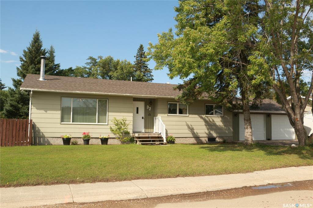 32 Howard Crescent, SK016199, Saskatchewan,