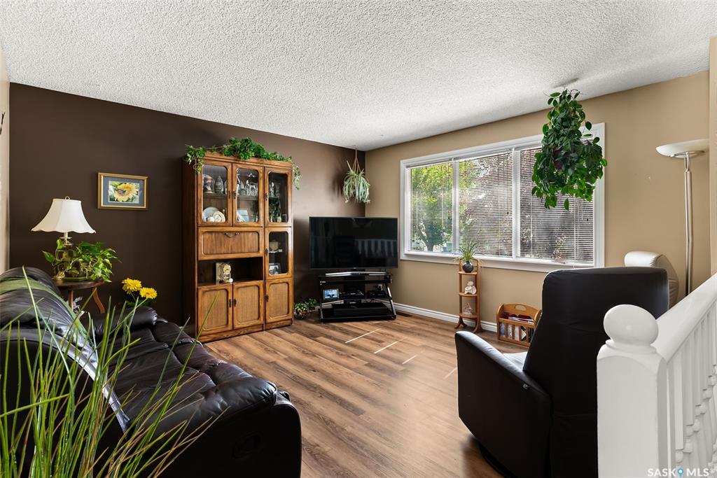 Fourth View of 99 Magee Crescent, Argyle Park, Regina, Saskatchewan, S4R 6K4