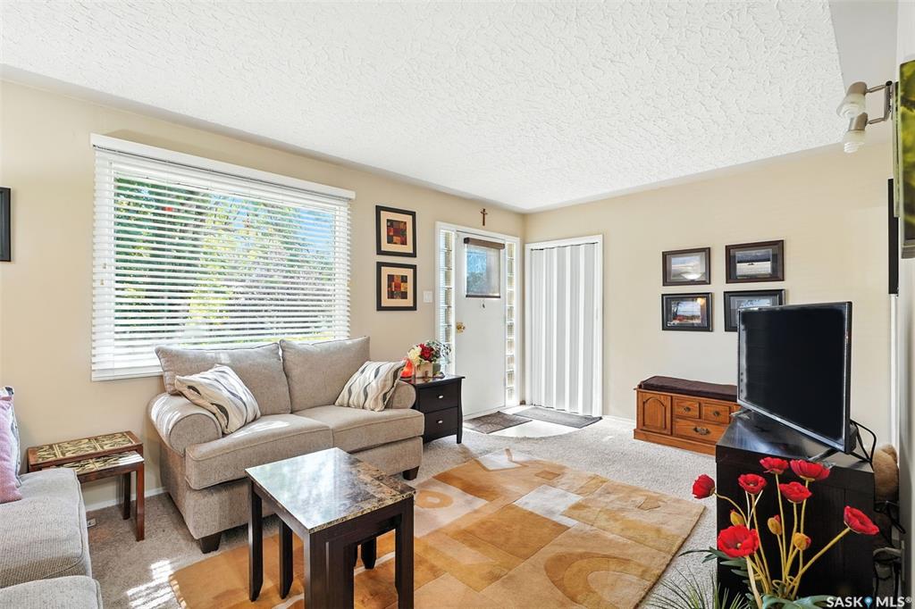 Fourth View of 204 Evans Street, Forest Grove, Saskatoon, Saskatchewan, S7N 2B4