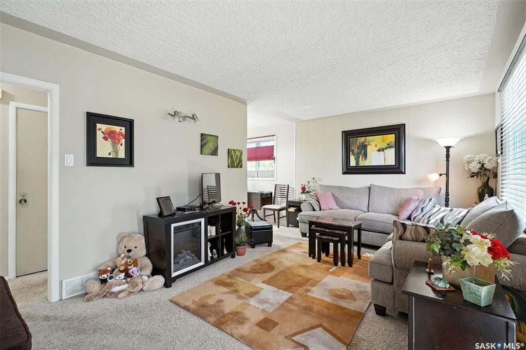 Fifth View of 204 Evans Street, Forest Grove, Saskatoon, Saskatchewan, S7N 2B4