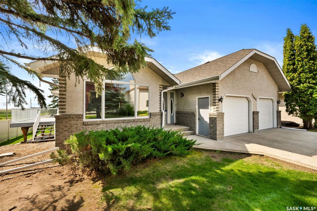 Second View of 3644 Wedgwood Way, Richmond Place, Regina, Saskatchewan, S4V 2M4