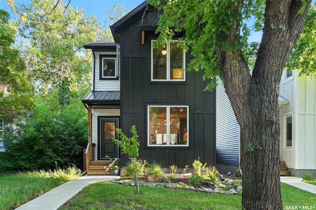 1124 9th Street E, SK016399, Saskatchewan,