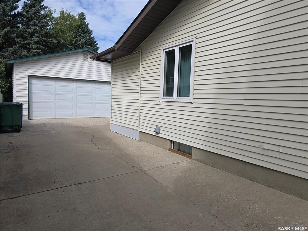 Third View of 111 Oregan Crescent, Dundonald, Saskatoon, Saskatchewan, S7L 6P1