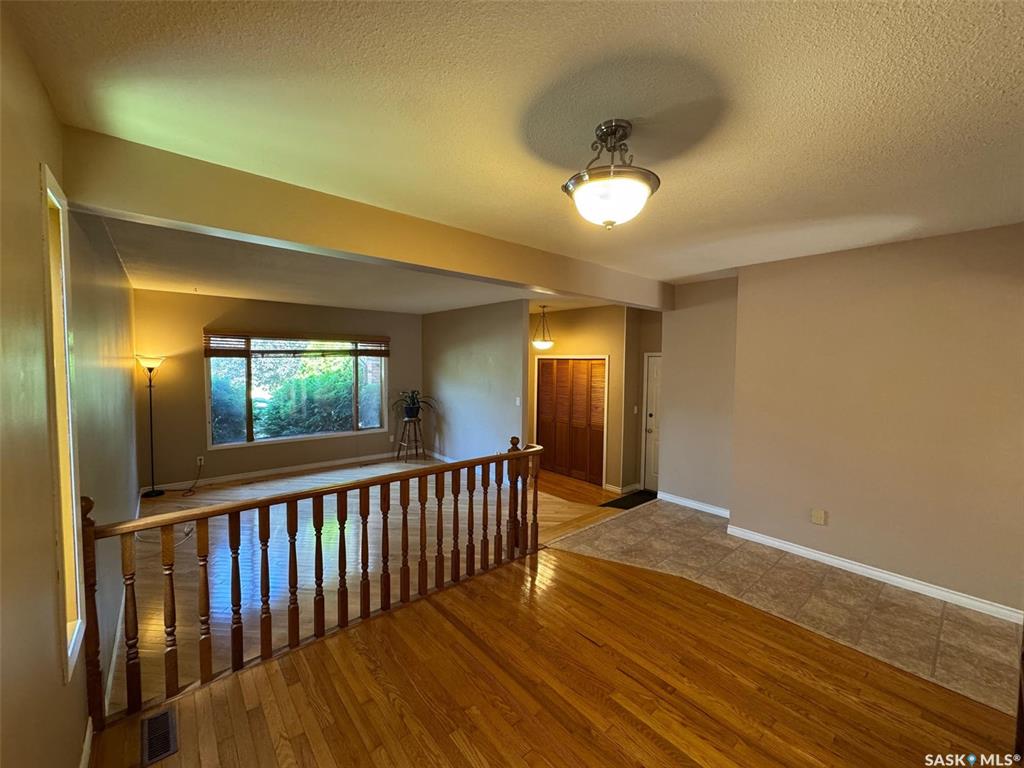 Fifth View of 418 Emerald Crescent, Lakeview SA, Saskatoon, Saskatchewan, S7J 4L3