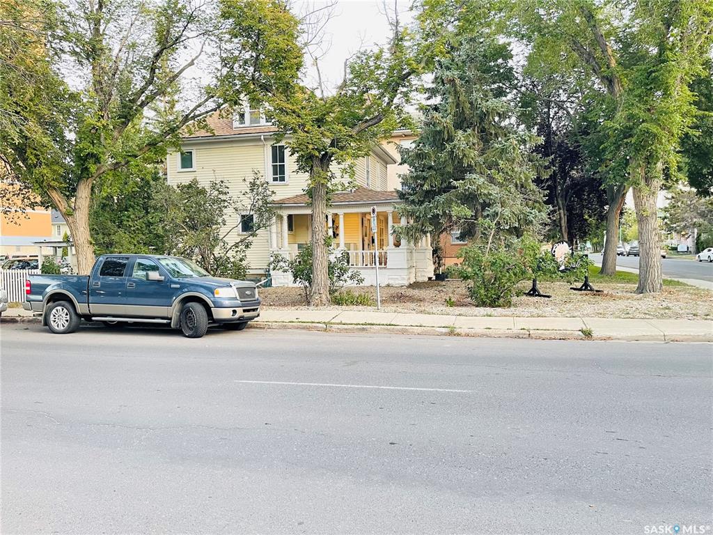 Second View of 2305 Cornwall Street, Transition Area, Regina, Saskatchewan, S4P 2L4