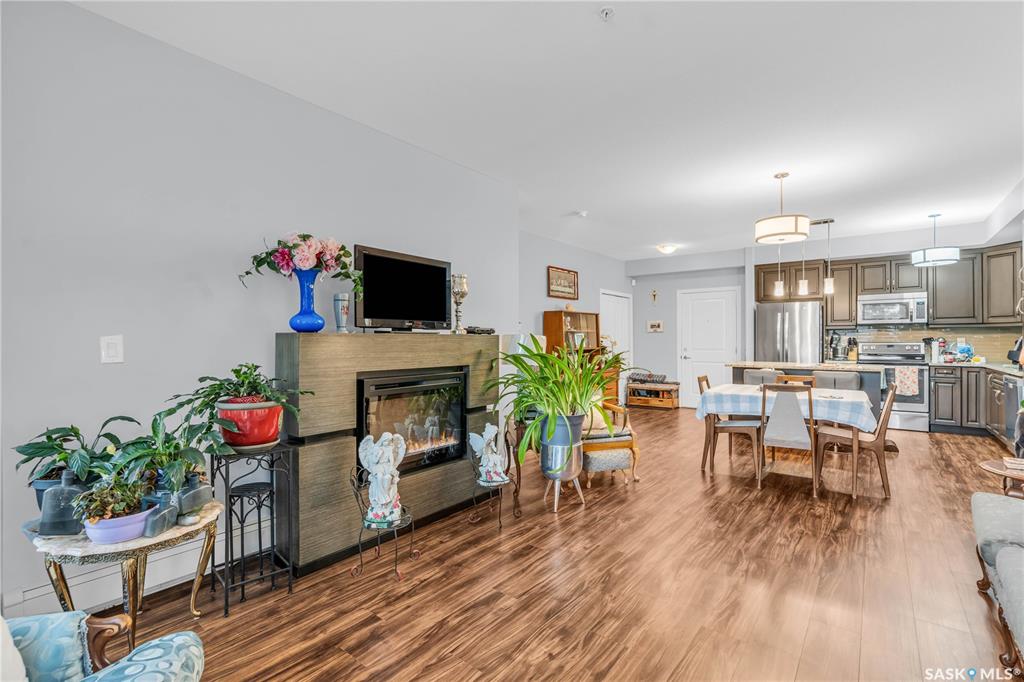 Second View of 1025 Moss Avenue #208, Wildwood, Saskatoon, Saskatchewan, S7H 4C7