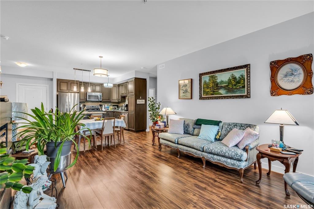 Third View of 1025 Moss Avenue #208, Wildwood, Saskatoon, Saskatchewan, S7H 4C7
