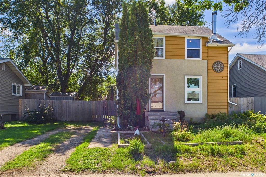 1951 15th Street W, SK016483, Saskatchewan,