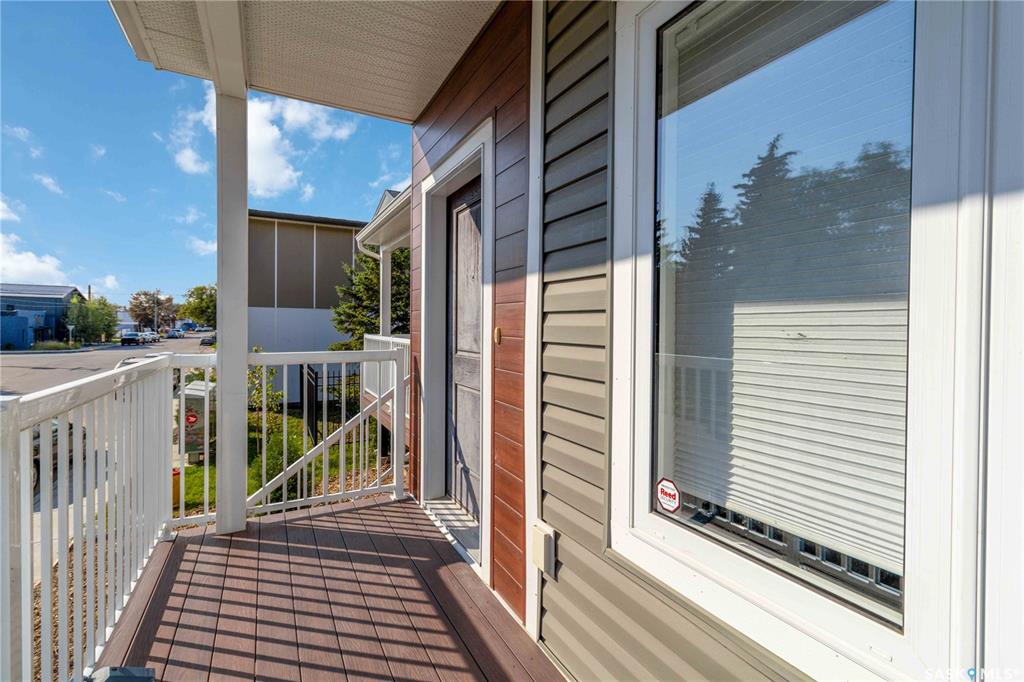 Fourth View of 453 L Avenue S, King George, Saskatoon, Saskatchewan, S7M 5Y6