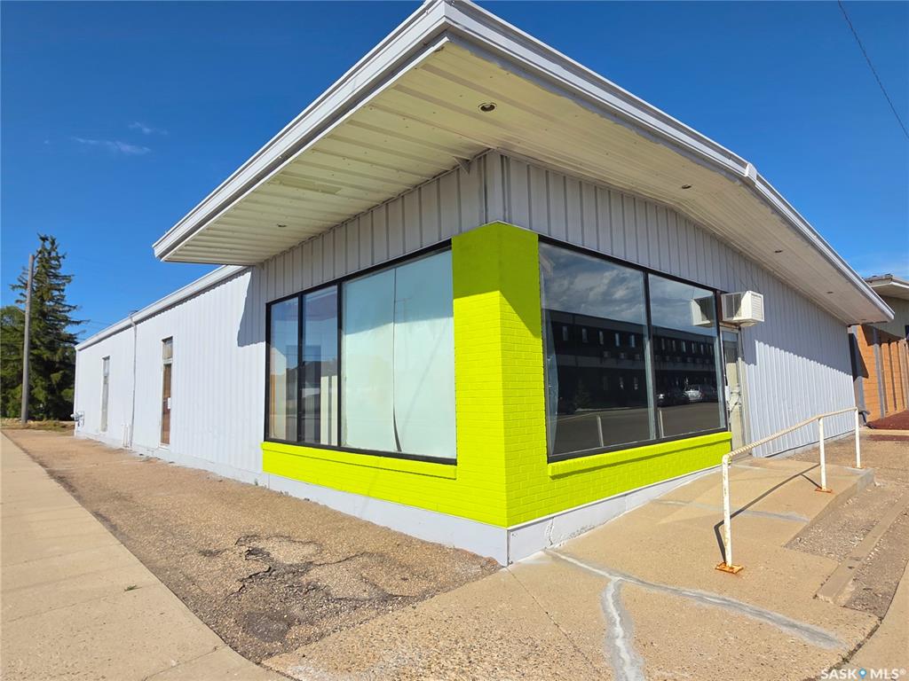 401 A North Railway Street E, SK016547, Saskatchewan,