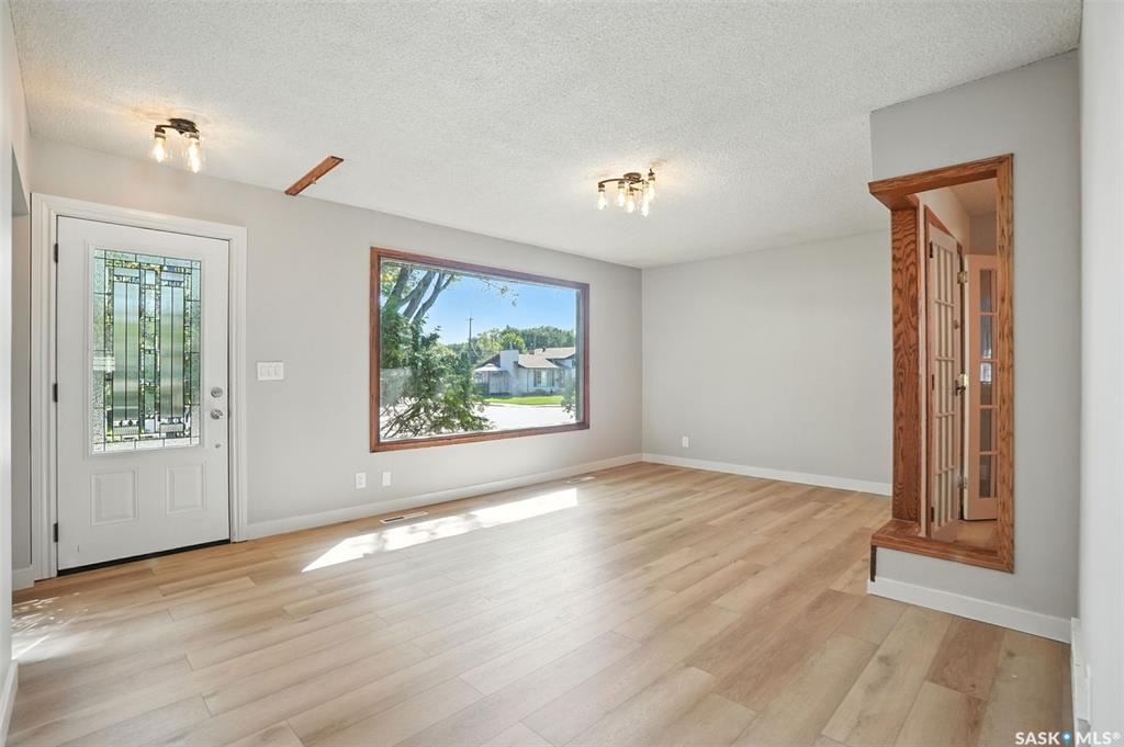 Fourth View of 2616 20th Street W, Meadowgreen, Saskatoon, Saskatchewan, S7M 1B6
