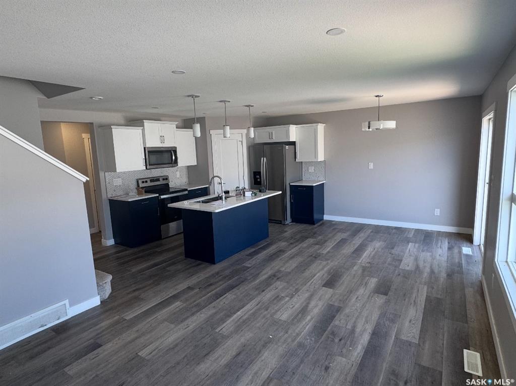 Fifth View of 527 Schmeiser Avenue, Brighton, Saskatoon, Saskatchewan, S7V 1P4