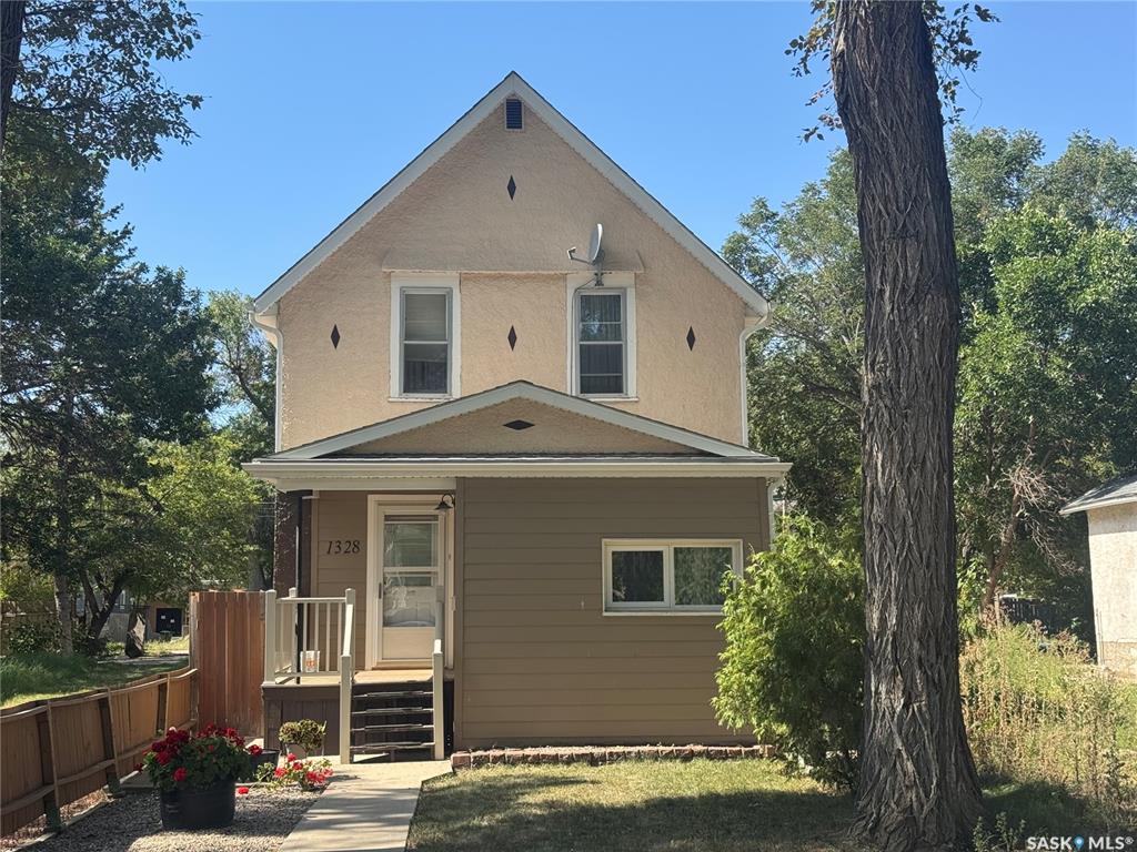 MLS® listing #SK016655 for sale located at 1328 Retallack Street