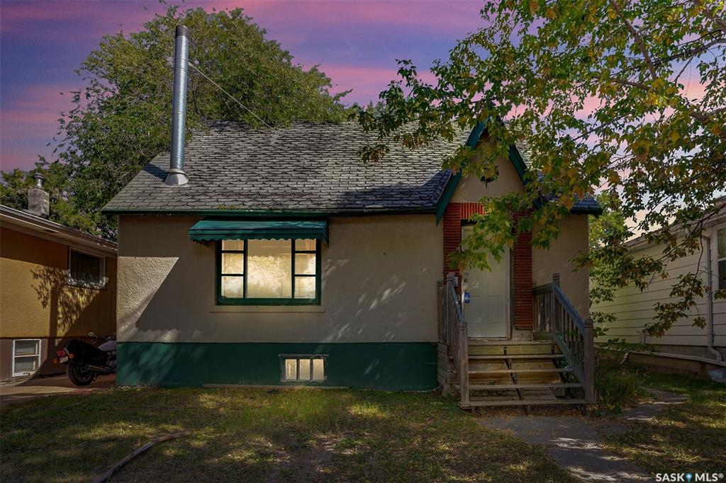 MLS® listing #SK016745 for sale located at 2761 Atkinson Street