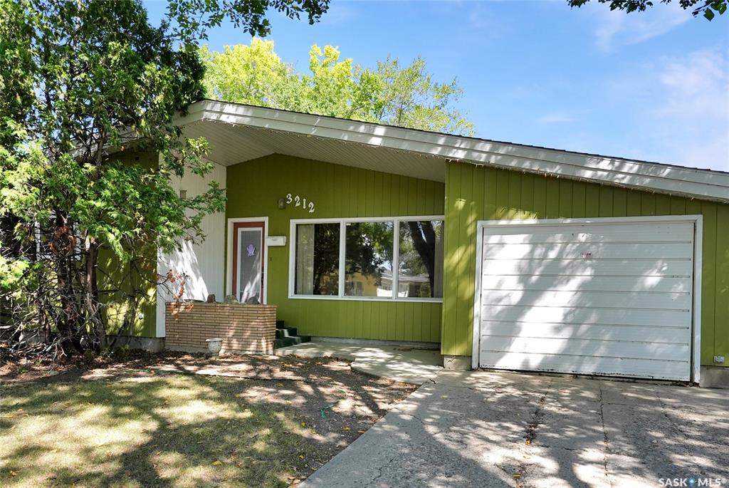 MLS® listing #SK016760 for sale located at 3212 Larche Crescent
