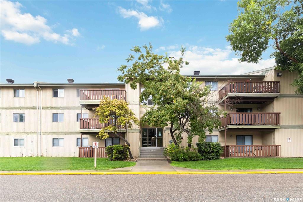 MLS® listing #SK016773 for sale located at 1121 Mckercher Drive #306 D2