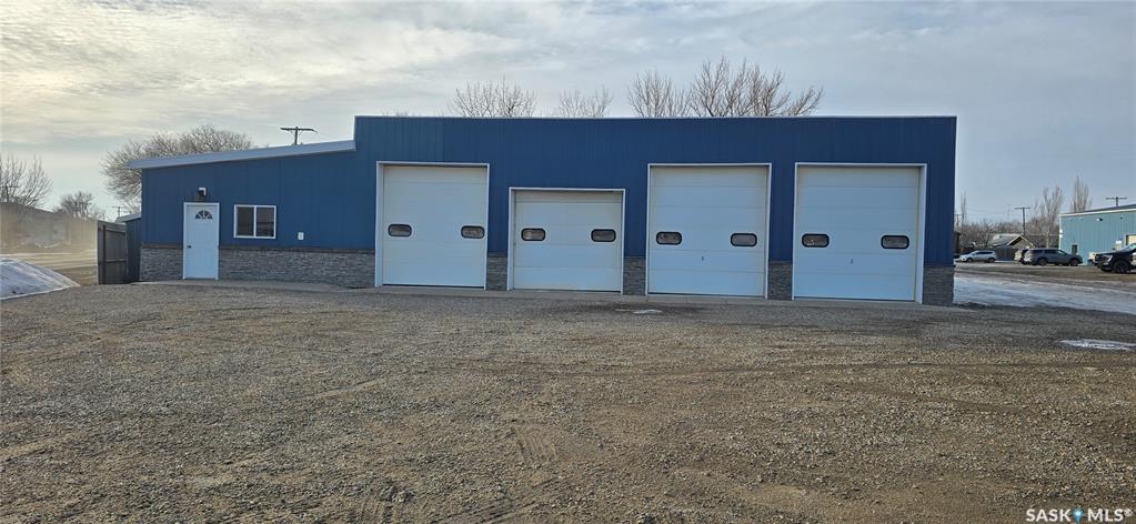 Second View of 218 3rd Street, Eastend, Estevan, Saskatchewan, S4A 0N7
