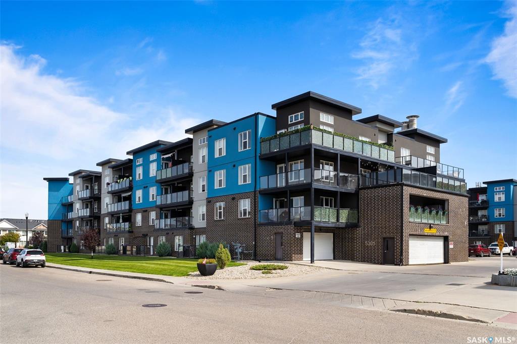 MLS® listing #SK016894 for sale located at 5301 Universal Crescent #311