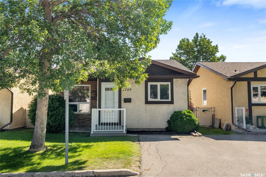 MLS® listing #SK016897 for sale located at 2709 Meadow Lane E