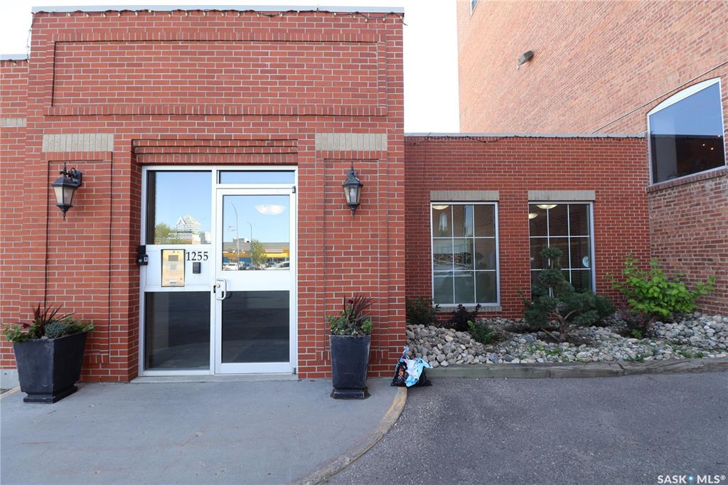 MLS® listing #SK016979 for sale located at 1275 Broad Street #302